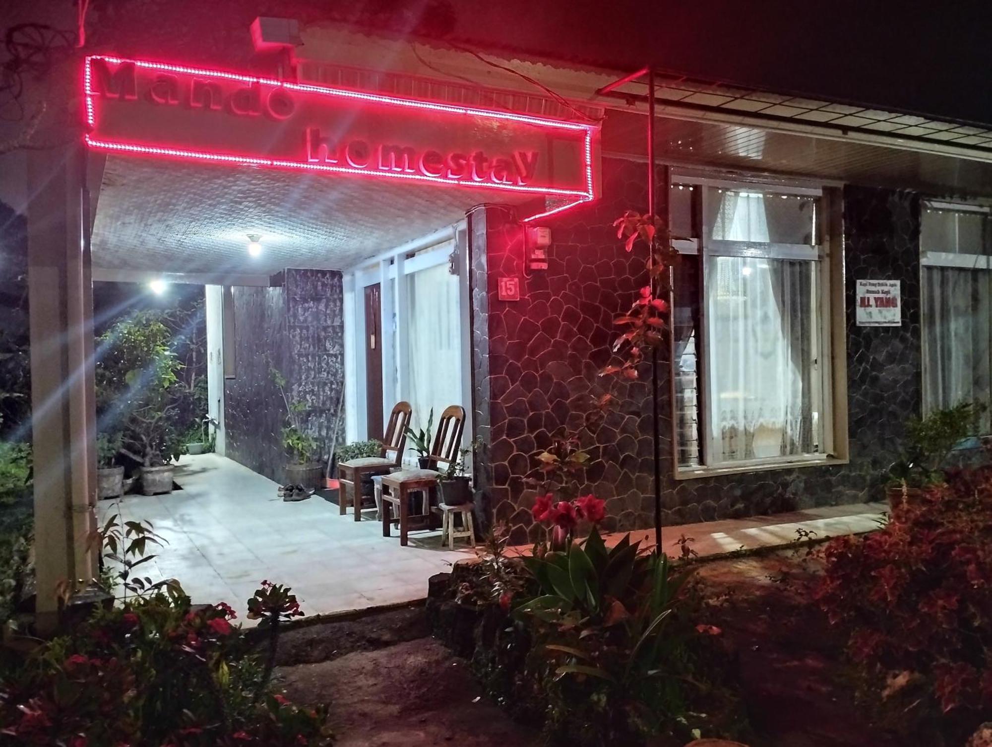 Mando Homestay III Bukittinggi Exterior photo
