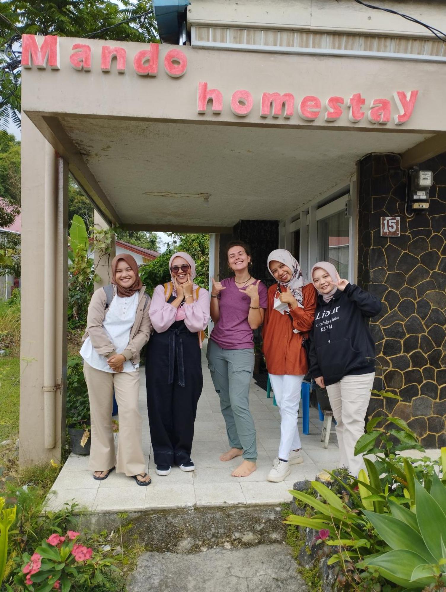 Mando Homestay III Bukittinggi Exterior photo